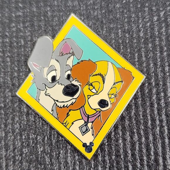 Disney DLR Cast Lanyard Series 2006 Lady and the Tramp - Diamond Pin - Picture 1 of 4